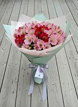 Букет цветов из:  Альстромерии в Журавне