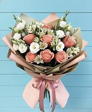 Букет цветов из:  Розы, Альстромерии и Лизиантусы в Журавне