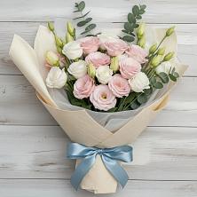 Букет цветов из:  Лизиантусы в Журавне