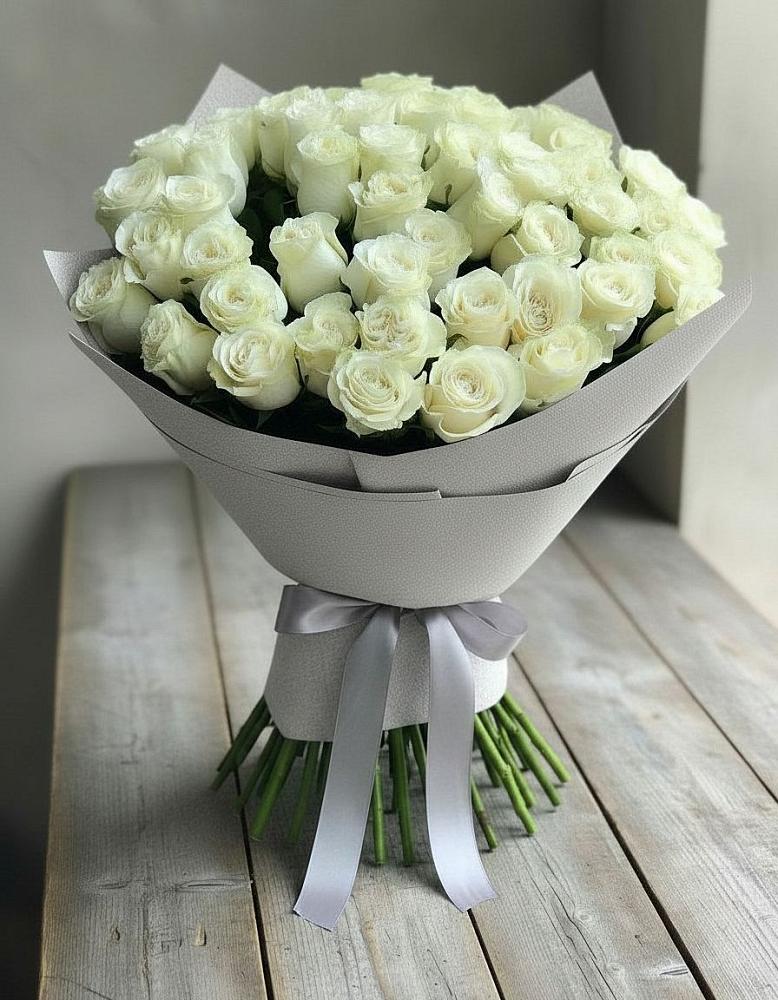 Букет 35 Белых роз в Журавне