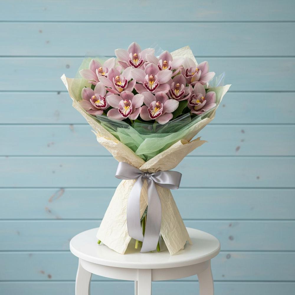 Букет цветов из: Орхидеи и Розы в Журавне