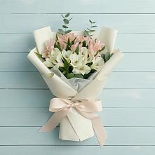 Букет цветов из:  Альстромерии в Журавне