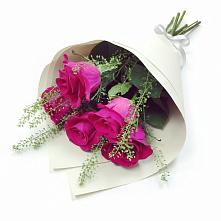 Букет цветов из:  Розы в Журавне