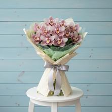 Букет цветов из:  Орхидеи и Розы в Журавне