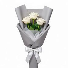 Букет 3 белые розы в Журавне
