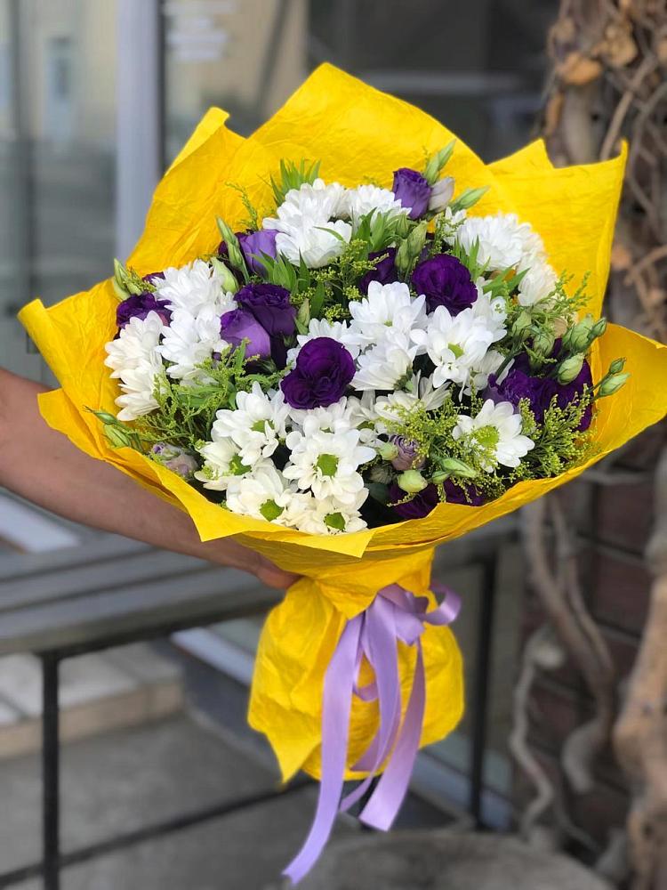 Букет цветов из: Ирисы, Хризантемы и Ромашки в Журавне
