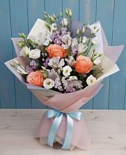 Букет цветов из:  Лизиантусы, Розы, Альстромерии и Гипсофила в Журавне