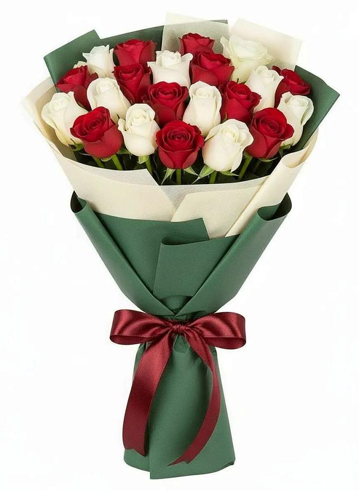 Букет Микс из красных и белых роз в Журавне
