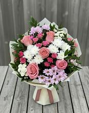 Букет цветов из:  Альстромерии, Гвоздики, Розы и Хризантемы в Журавне