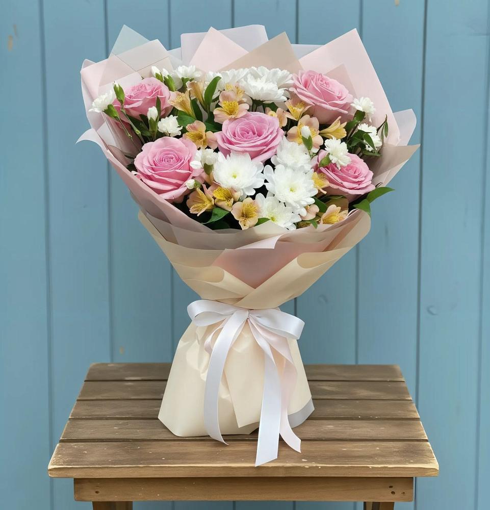 Букет цветов из: Гвоздики, Орхидеи и Розы в Журавне