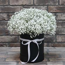 Цветочная композиция из Гипсофила в шляпной коробке в Журавне