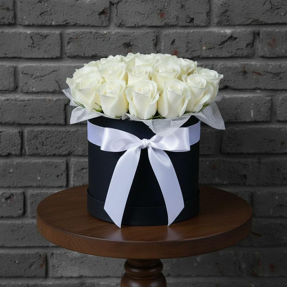 Цветочная композиция из Розы в шляпной коробке в Журавне