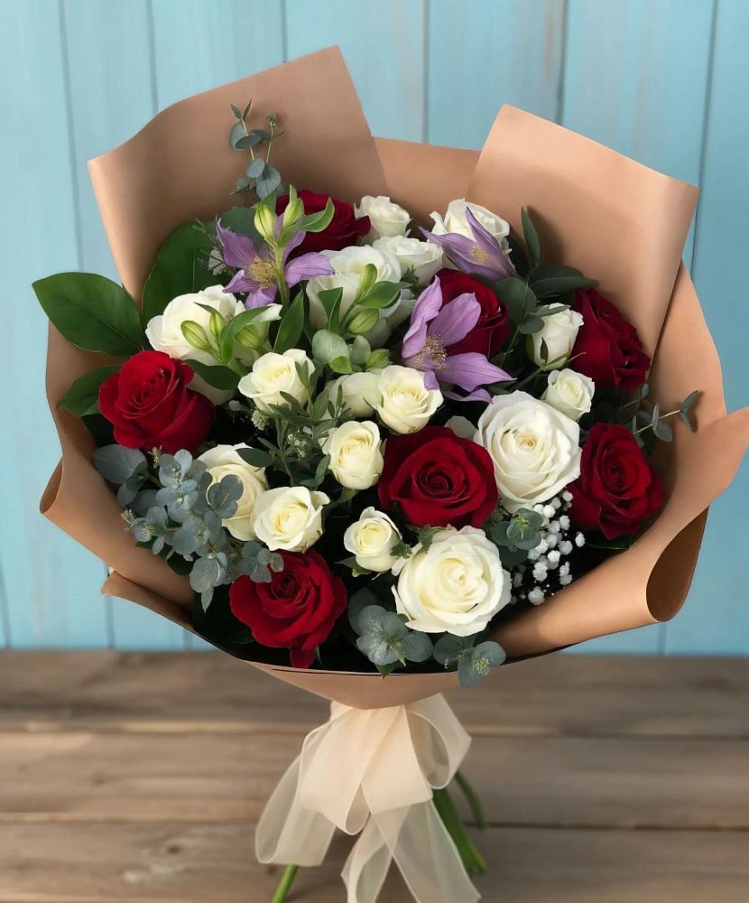 Букет цветов из: Розы и Альстромерии в Журавне
